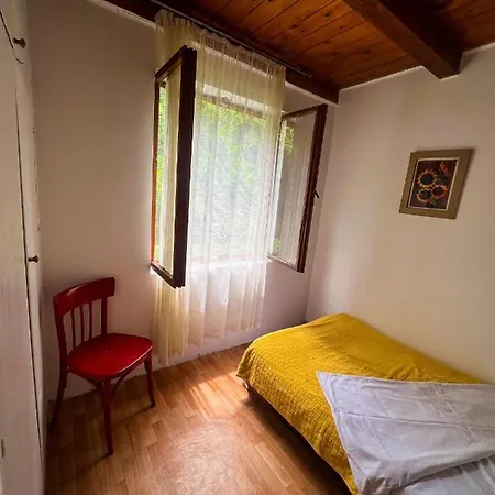 Varljivo Leto, Fruska Gora * Cortanovci