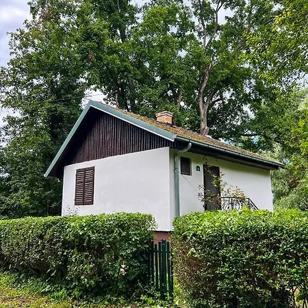 Holiday home Varljivo Leto, Fruska Gora Cortanovci