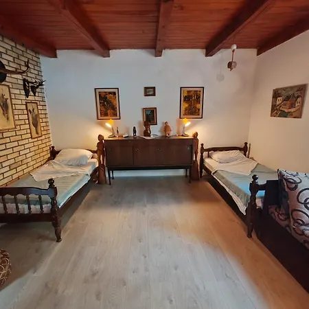 Varljivo Leto, Fruska Gora * Cortanovci