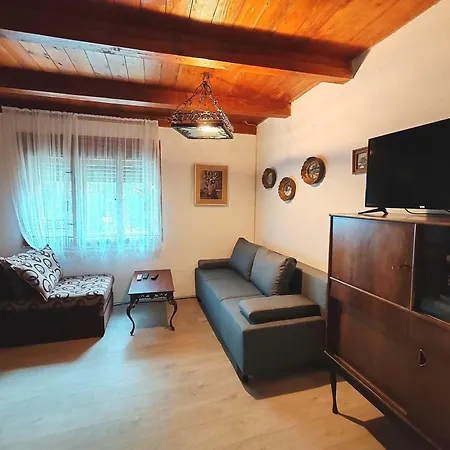 Varljivo Leto, Fruska Gora *