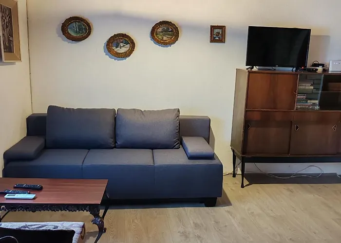 Varljivo Leto, Fruska Gora Дом отдыха